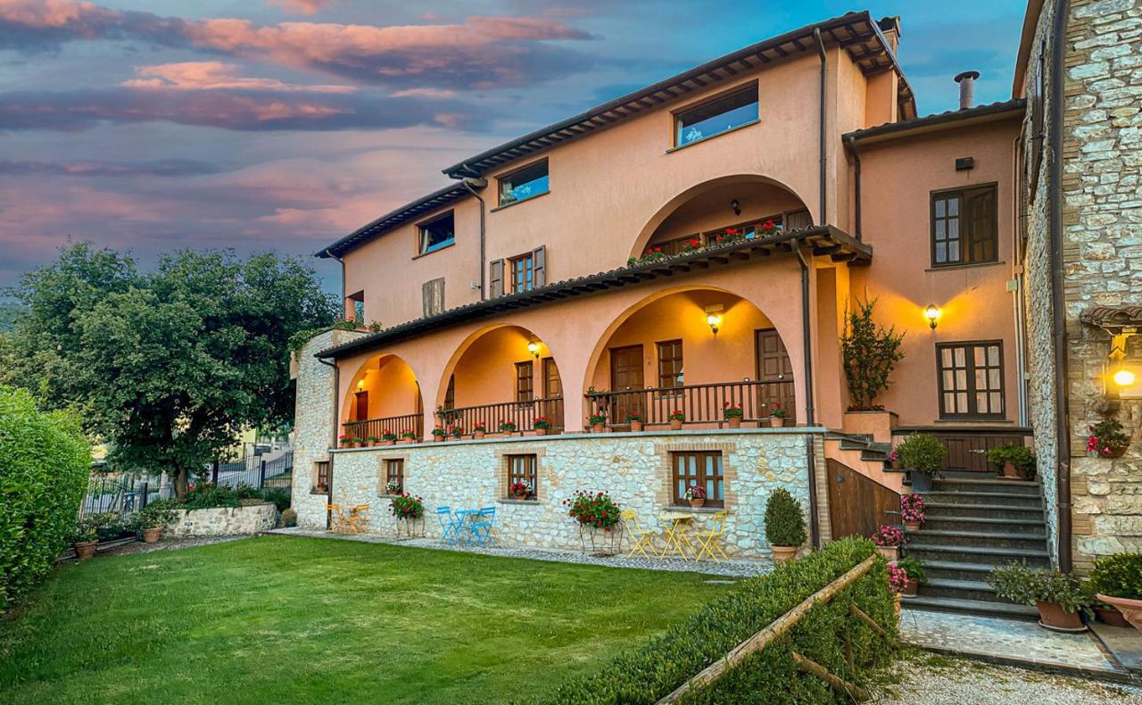 Hotel La Fattoria San Giovanni Di Baiano Bagian luar foto