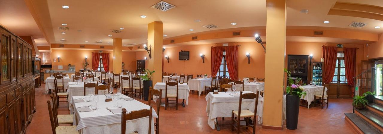 Hotel La Fattoria San Giovanni Di Baiano Bagian luar foto