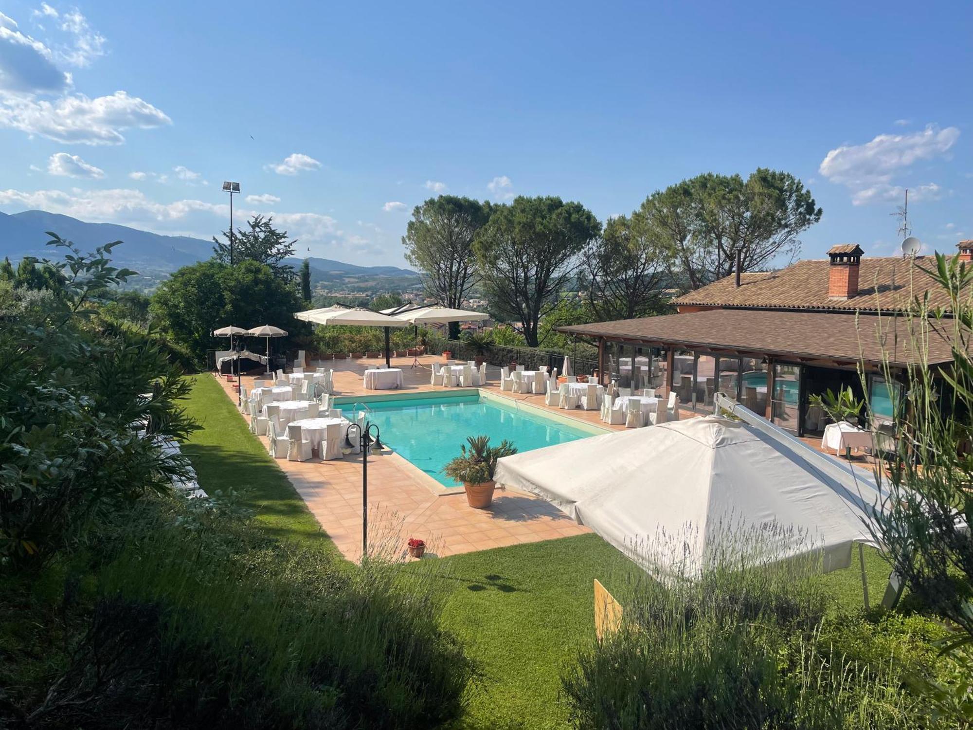 Hotel La Fattoria San Giovanni Di Baiano Bagian luar foto